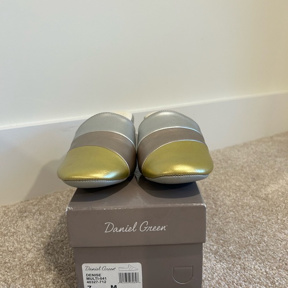 Daniel Green Denise slipper size 7 - Picture 2 of 3